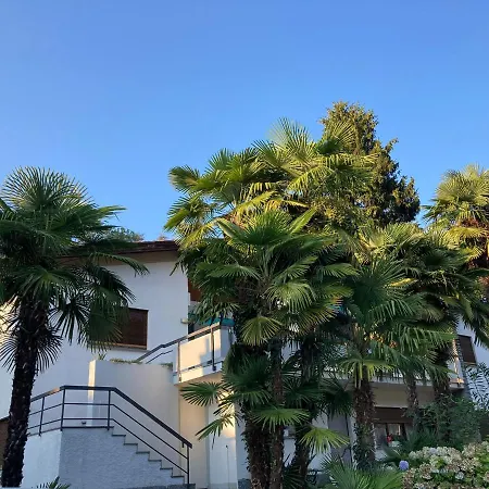 Apartment Palm-topia *